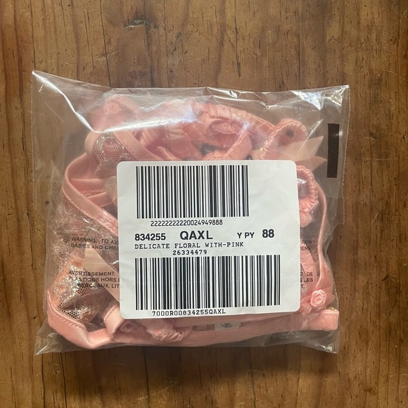 For Love & Lemons Delicate Floral Foil Garter - Picture 6 of 7